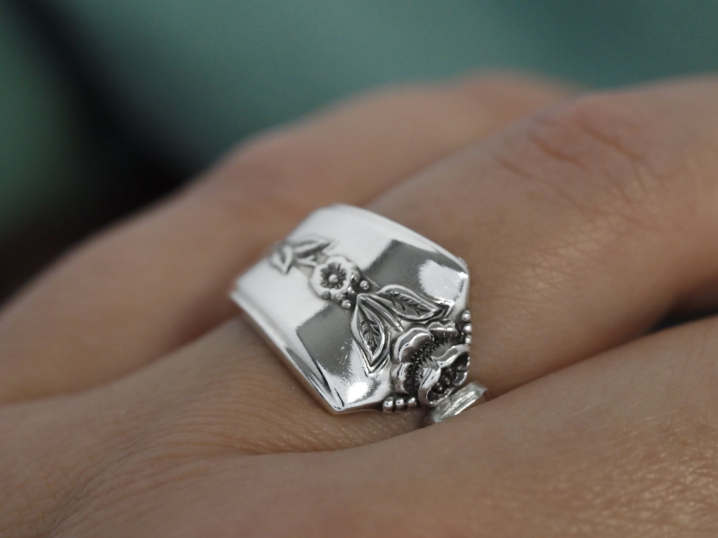 1949 Spring Garden Spoon Ring