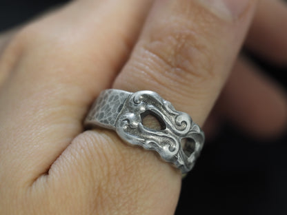 1969 Royal Empress Spoon Ring