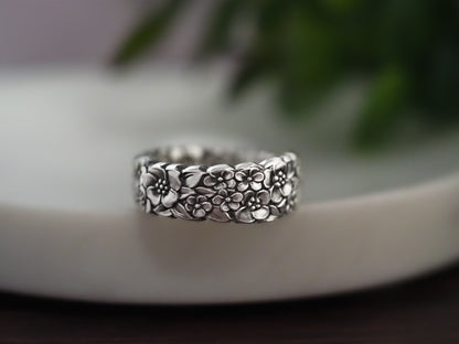 1970 Love Precious Flower Spoon Ring
