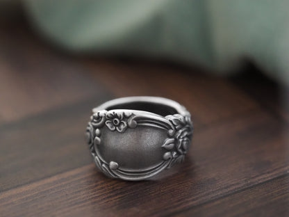 1953 Ballad Spoon Ring