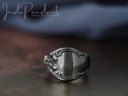 1960 Affection Spoon Ring