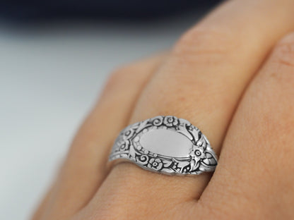 Dainty Rendezvous Spoon Ring