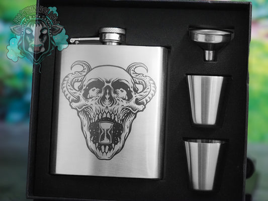 Horned Skull Flask Set